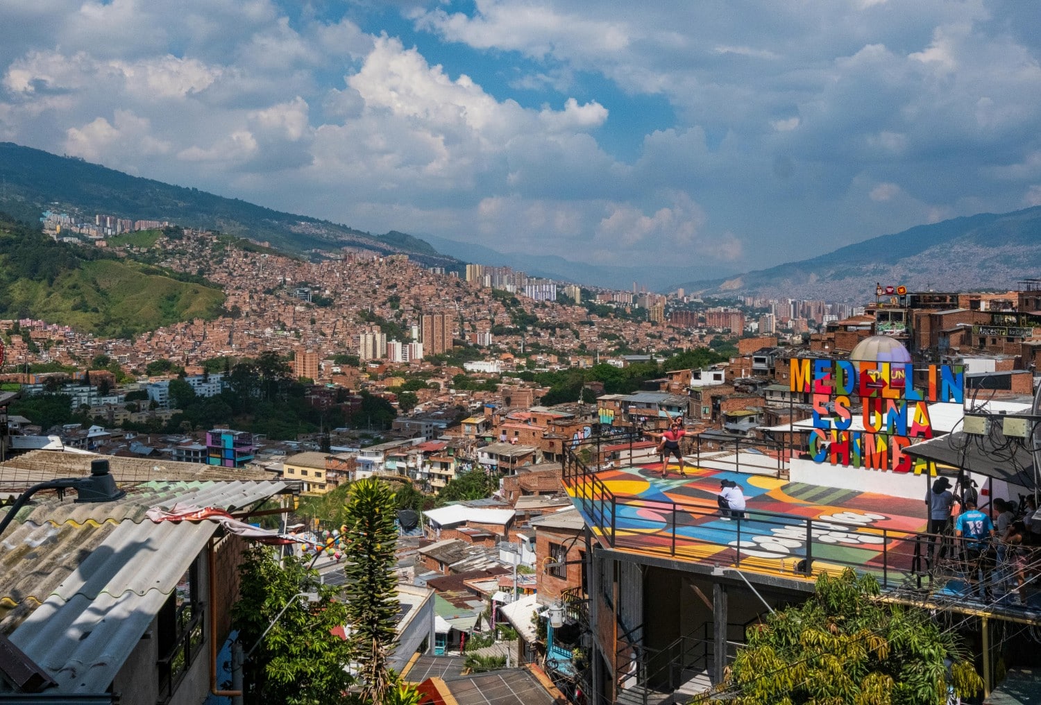 English speaking doctor Medellín Colombia