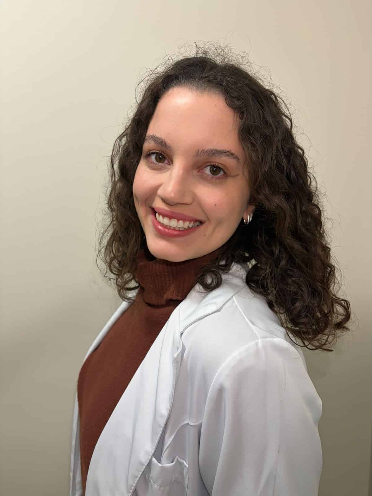 Dra. Kethynlyn Lemos Castilho — TravelDoctores